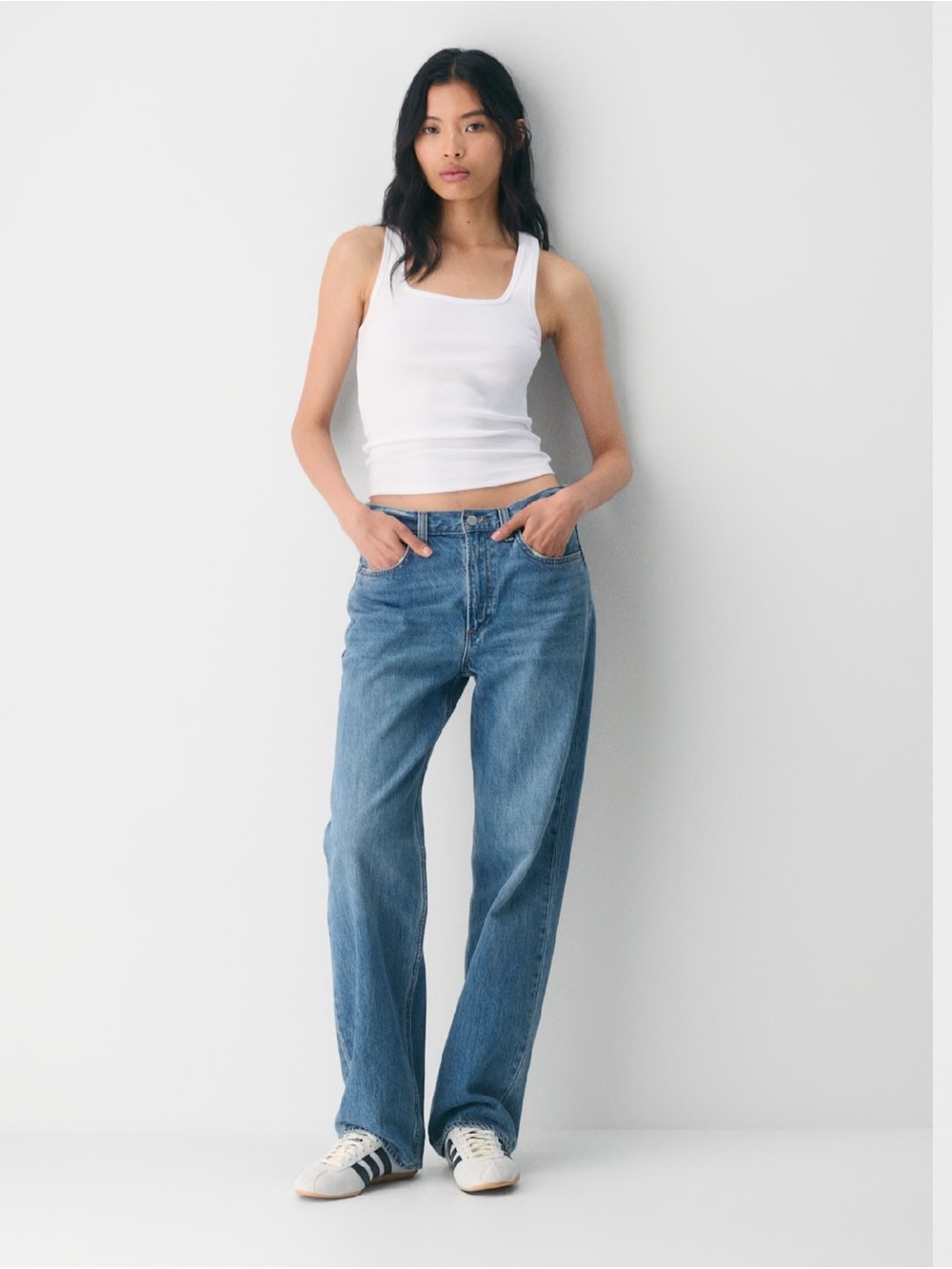 Aritzia HomeStretch™ Rib Frequency Tank (Hip), white and xs